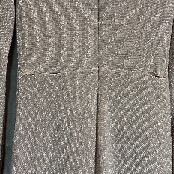 AQUA FORMAL Women's Blush Twist-Front Metallic V-Neck Long-Sleeve Gown SZ 2 - Picture 8 of 13